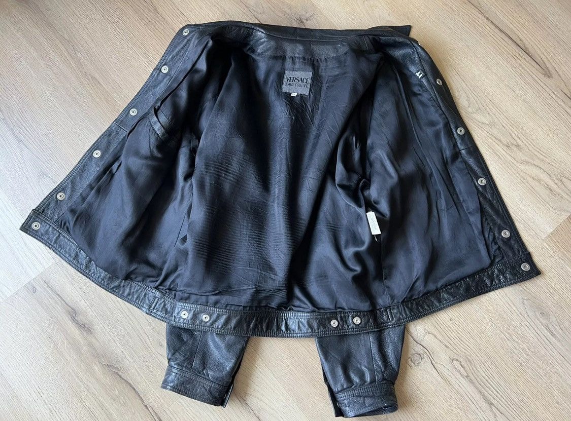 Versace 💥Vintage💥Versace💥Trucker Jacket Medusa snap buttons (Rare) Size US XL / EU 56 / 4 - 3 Thumbnail