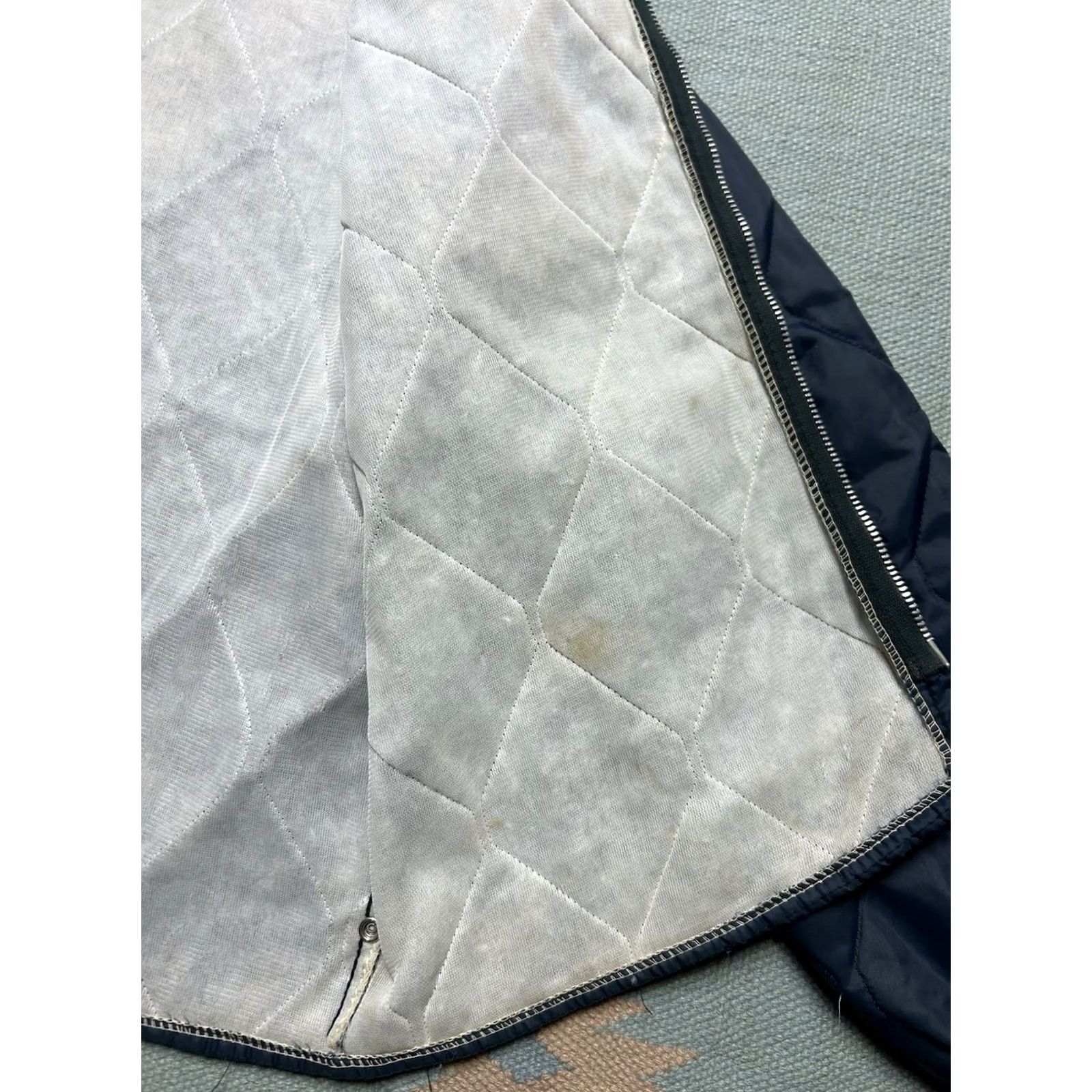 Vintage VINTAGE bomber jacket Navy blue 70s diamond quilted insulated workwear large Jacket Mens Size US L / EU 52-54 / 3 - 6 Thumbnail