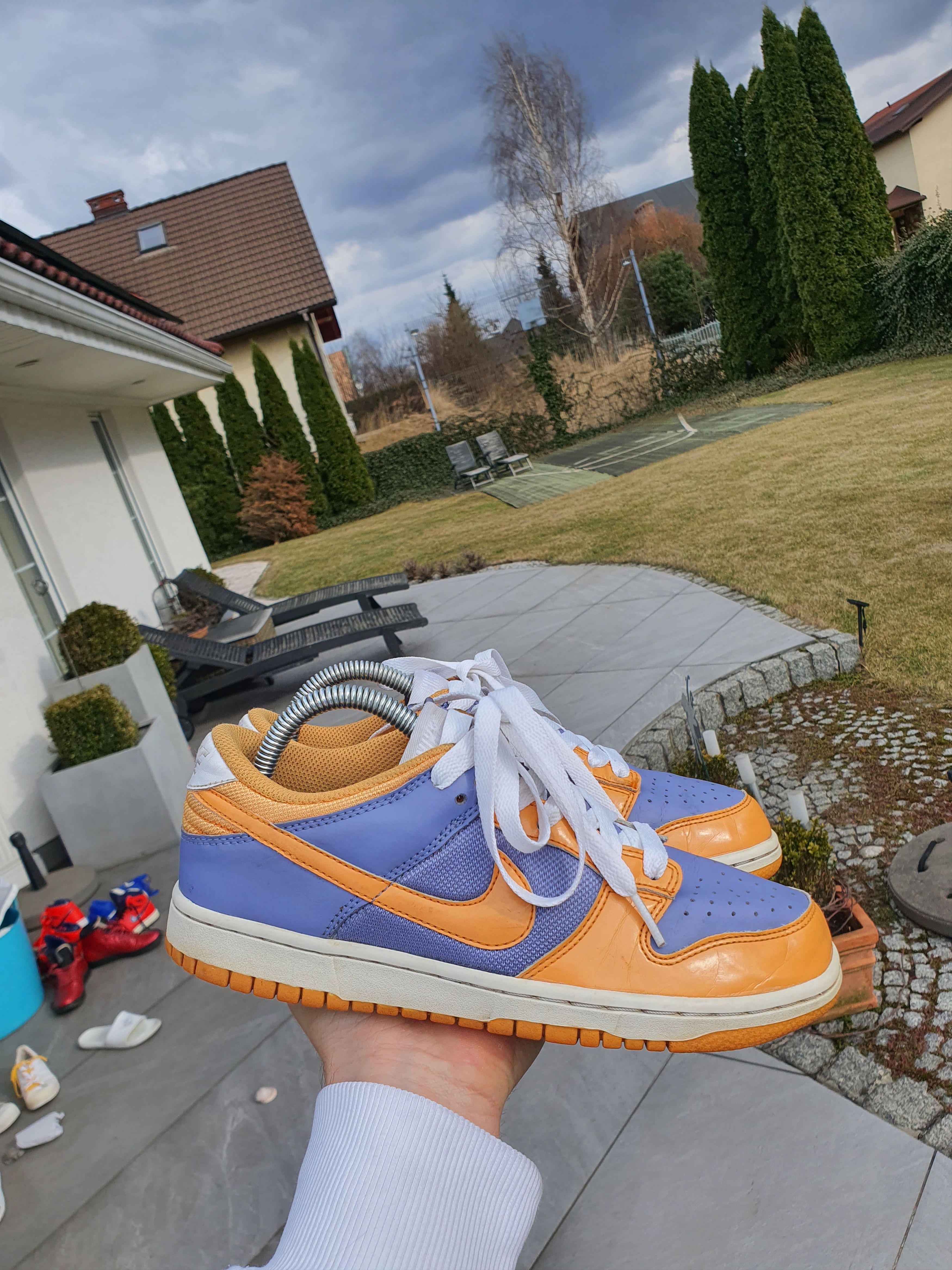 Nike 2008 Vintage Nike Dunk Low LA LAKERS Size US 6 / EU 39 - 3 Thumbnail
