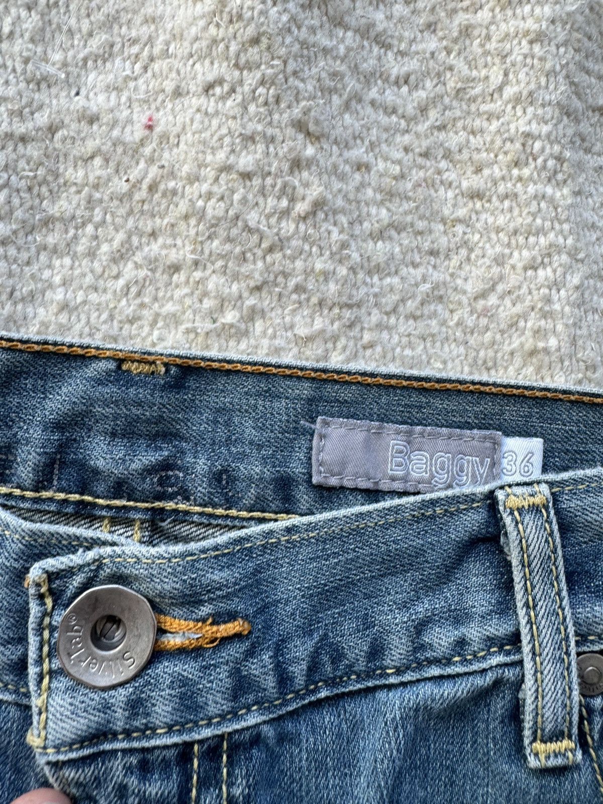 Levi's Y2K Levi’s SilverTab Baggy Cut Jeans 36x32 Size US 36 / EU 52 - 2 Thumbnail