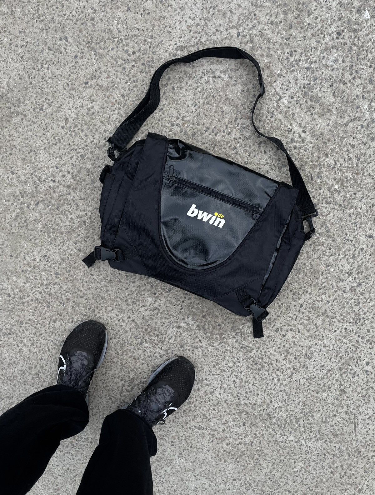 Other 🔥 VINTAGE MESSENGER BAG Y2K CROSSBODY DRILL BLOKECORE 🔥 Size ONE SIZE - 3 Thumbnail