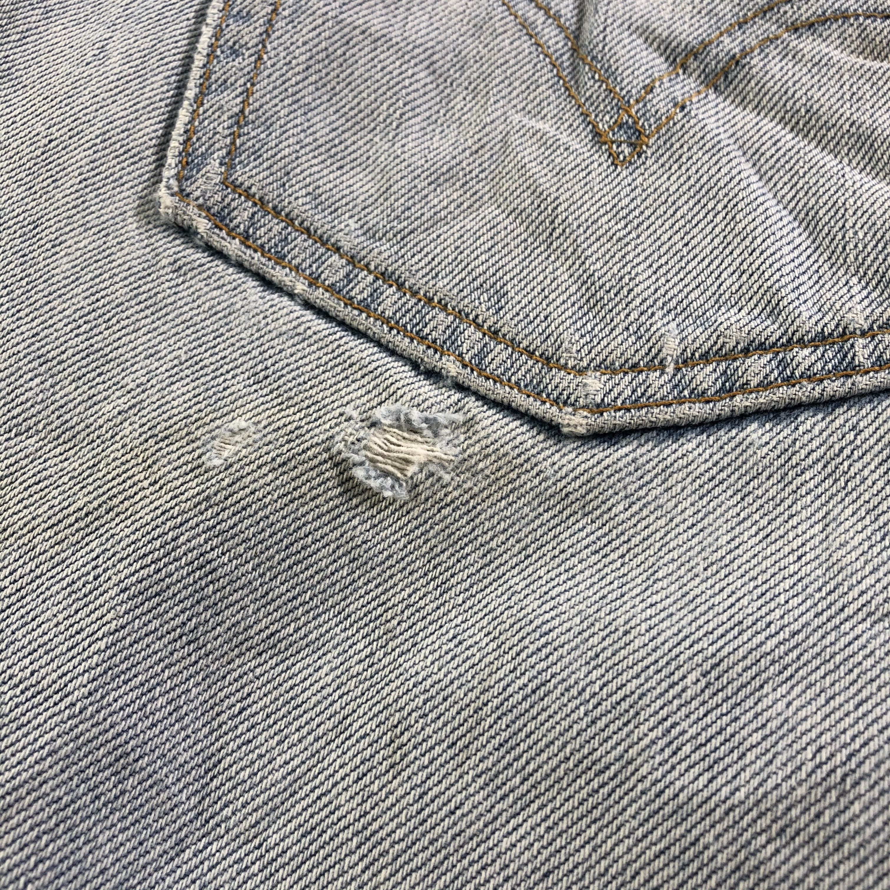 Levi's × Vintage Vintage 90s Light Wash Levis 560 Jeans-JM3498 Size US 37 - 10 Thumbnail