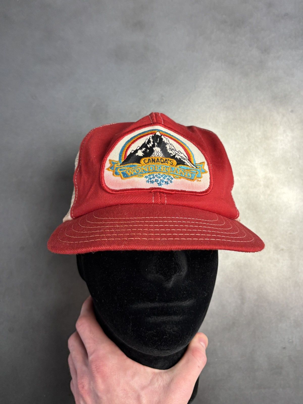 Vintage Vintage Trucker Hat Canadas Wonderland 1970s 1980s Mesh 80s Size ONE SIZE - 10 Thumbnail