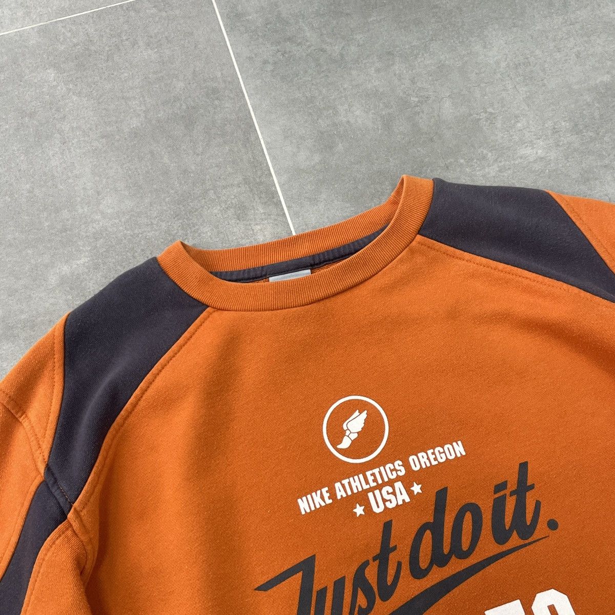 Nike × Vintage Vintage Nike Athletics Oregon USA Sweatshirt Young XL (S) Size US S / EU 44-46 / 1 - 10 Thumbnail