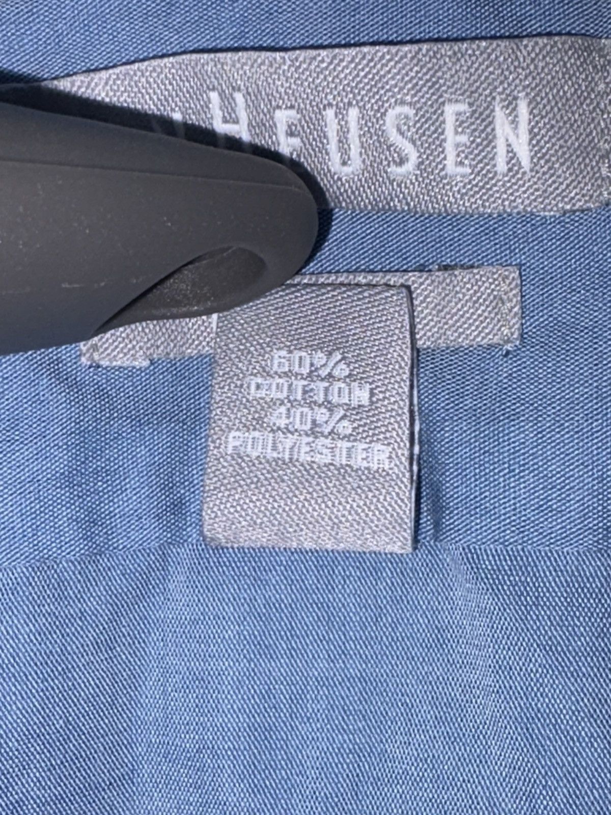 Van Heusen Van Heusen Blue Chambray Fitted Button Up LS Dress Shirt Size US M / EU 48-50 / 2 - 6 Thumbnail