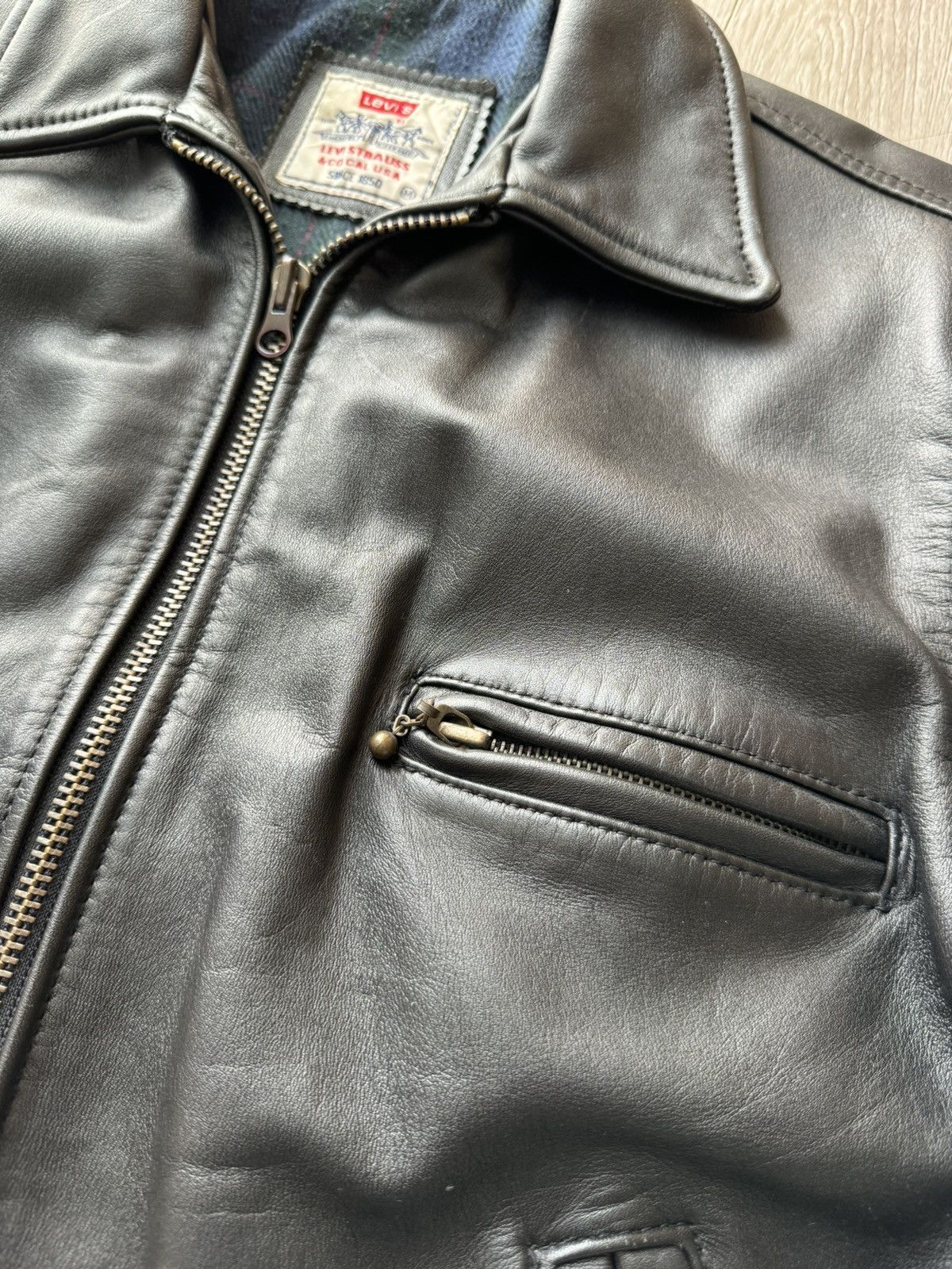 Levi's VINTAGE 90s LEVIS HEAVY LEATHER JACKET Size US M / EU 48-50 / 2 - 6 Thumbnail