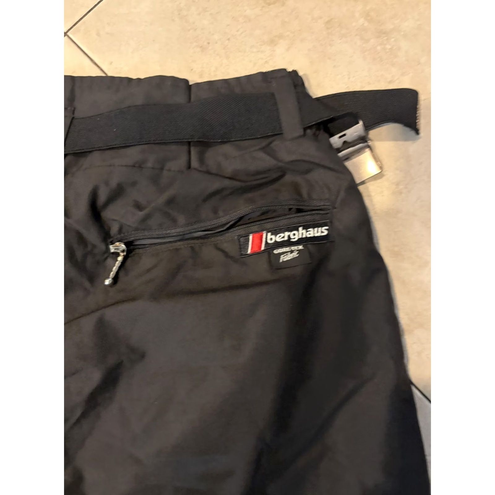 Berghaus Berghaus Pants Mens 34 Black Gore-Tex Rain Waterproof Hiking Belted Zip Pockets Size US 34 / EU 50 - 6 Thumbnail