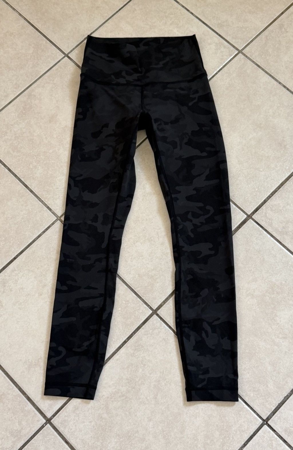 Lululemon LULULEMON WUNDER UNDER HR TIGHT 25”FLUO MULTI GREY/BLACK 4 Size 27" / US 4 / IT 40 - 6 Thumbnail