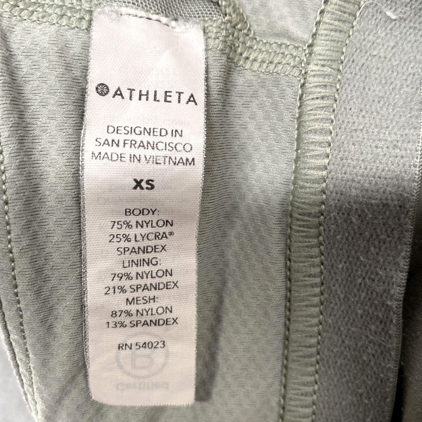 Athleta Athleta Sports Bra Womens XS Sage Green Ruched Cinched Longline Yoga Soft Size ONE SIZE - 7 Thumbnail