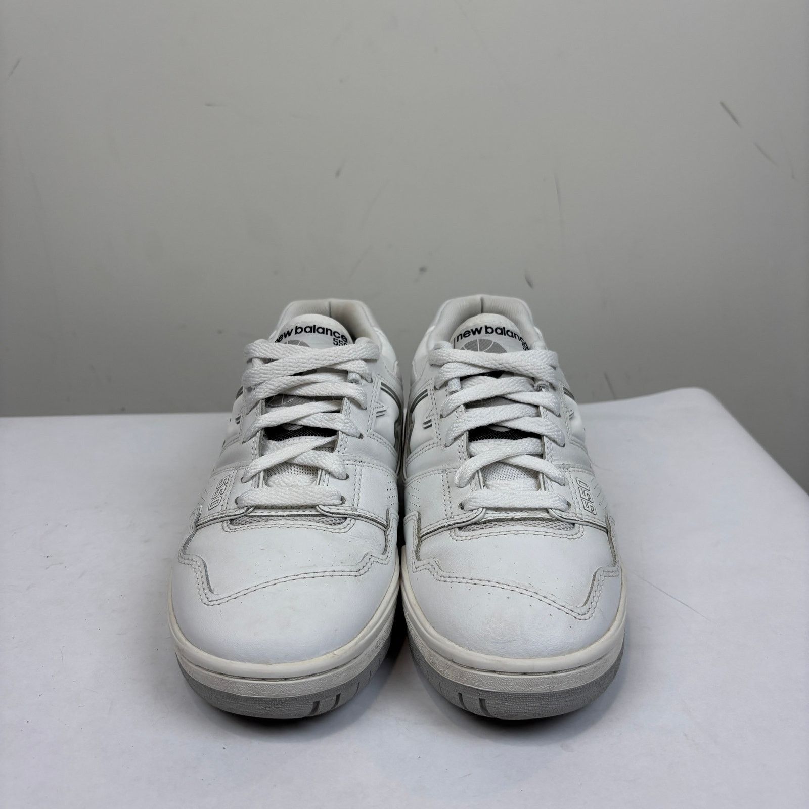 New Balance New Balance BB550 White Sneakers Shoes Unisex W's 7 M's 5.5 Size US 5.5 / EU 38 - 2 Thumbnail