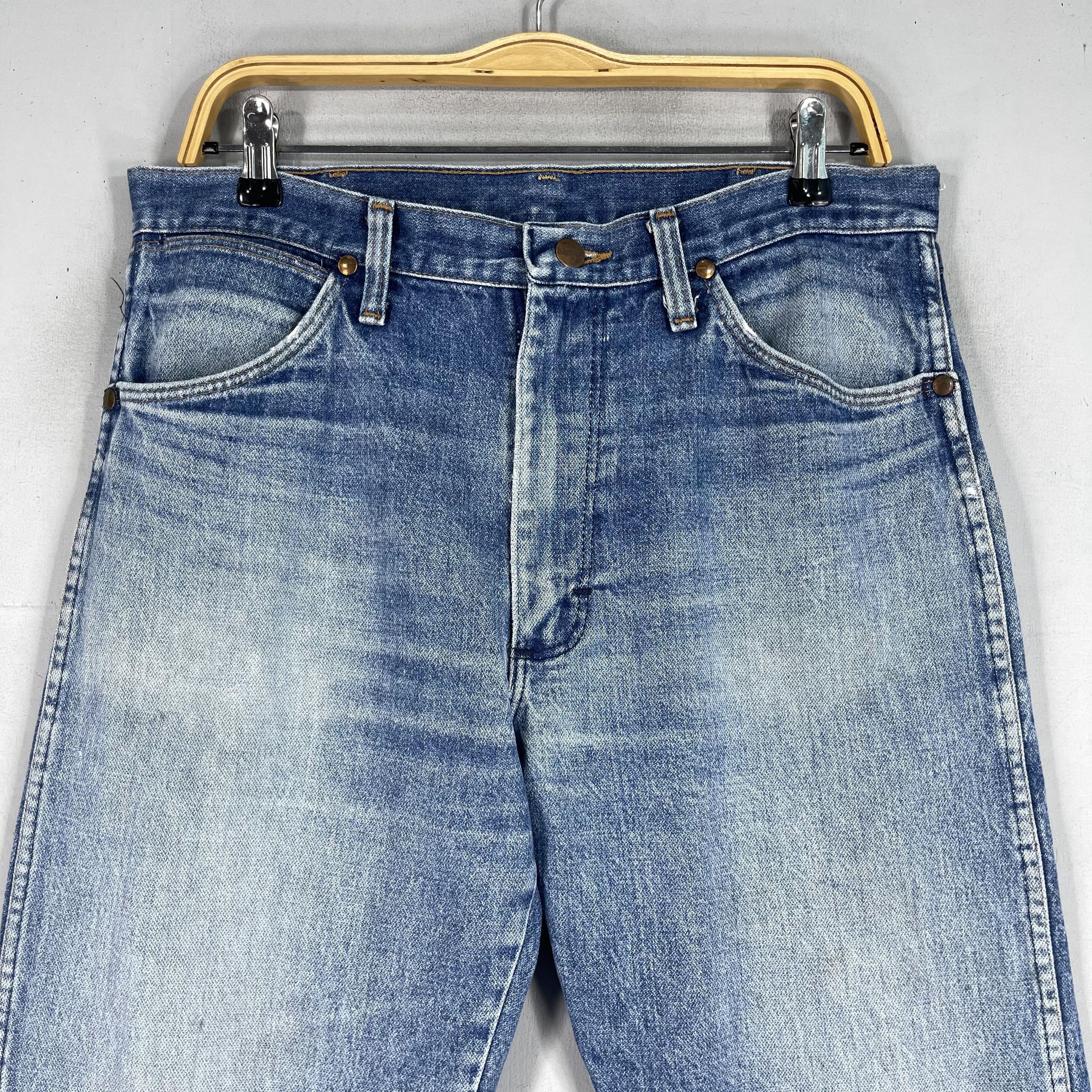 Vintage × Wrangler W32 L31 Vintage Wrangler Dirty High Rise Mid Wash Jeans Size US 32 / EU 48 - 2 Thumbnail