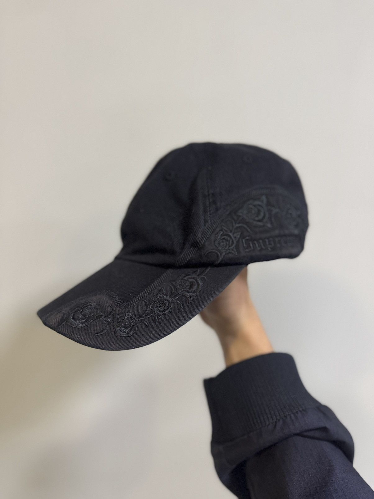 Streetwear × Supreme Supreme Roses 6-Panel Washed Black Hat