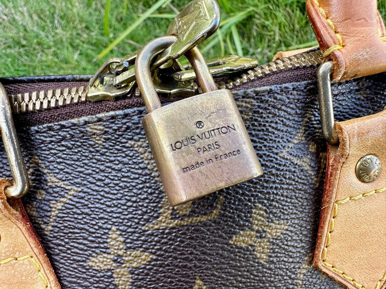 Louis Vuitton Authentic Louis Vuitton Monogram Canvas Alma PM Bag Size ONE SIZE - 4 Thumbnail
