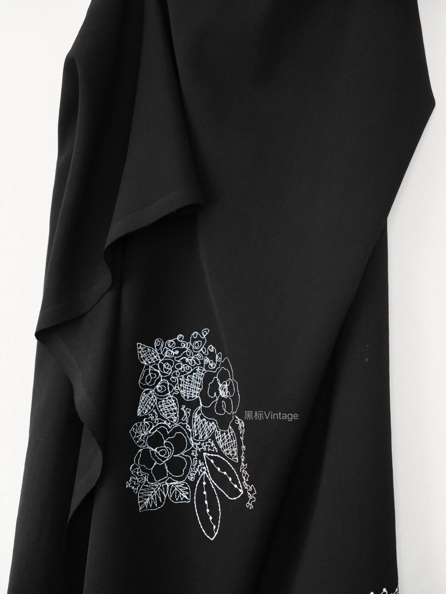 Yohji Yamamoto Yohji Yamamoto Y's 21AW Vintage Floral Embroidered Skirt Size 28" / US 6 / IT 42 - 5 Thumbnail
