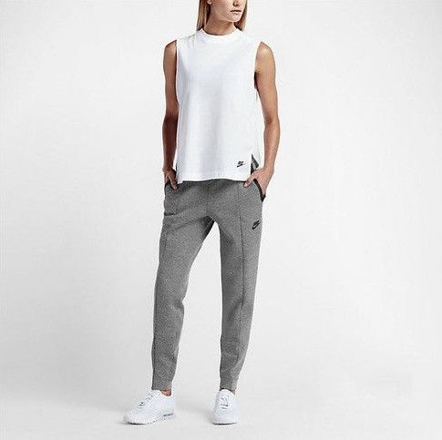 Nike NIKE TECH FLEECE WOMAN JOGGERS SIZE S Y2K DRILL STYLE Size 30" / US 8 / IT 44 - 1 Thumbnail