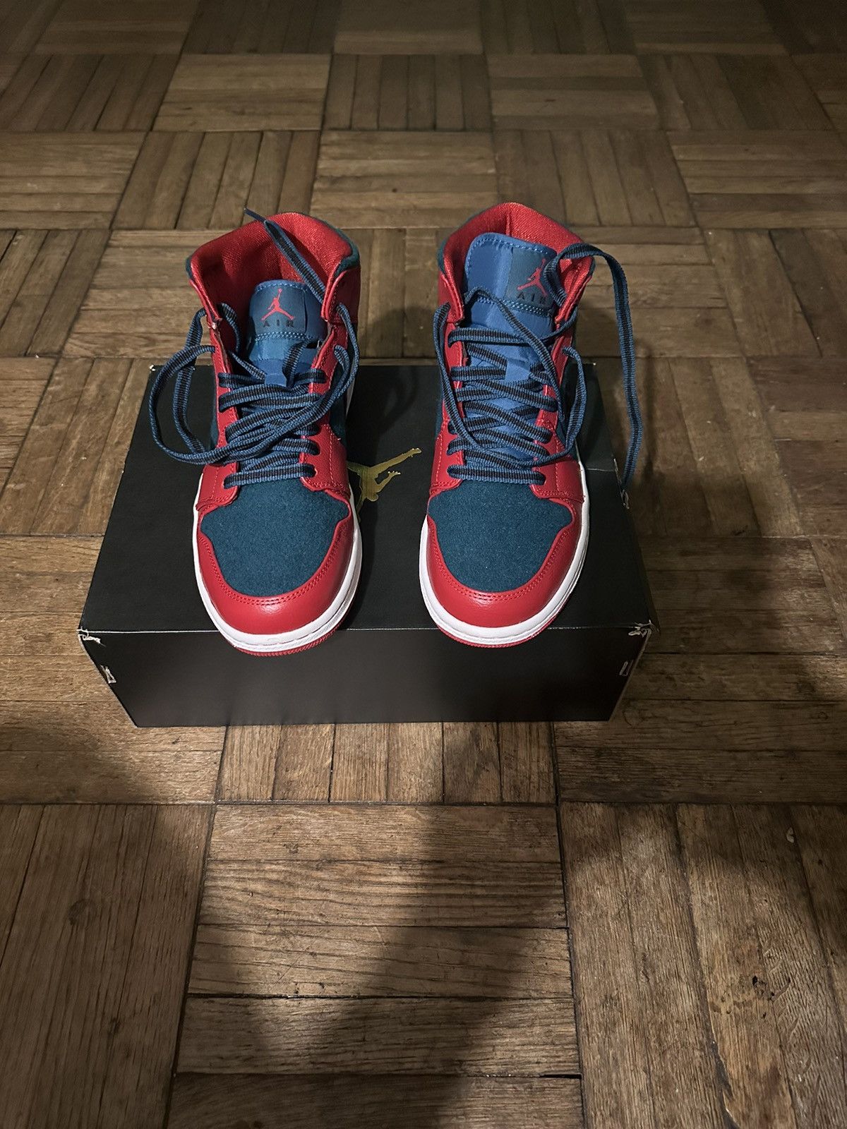 Jordan Brand × Nike Air Jordan 1 Retro High Size US 9.5 / EU 42-43 - 1 Thumbnail