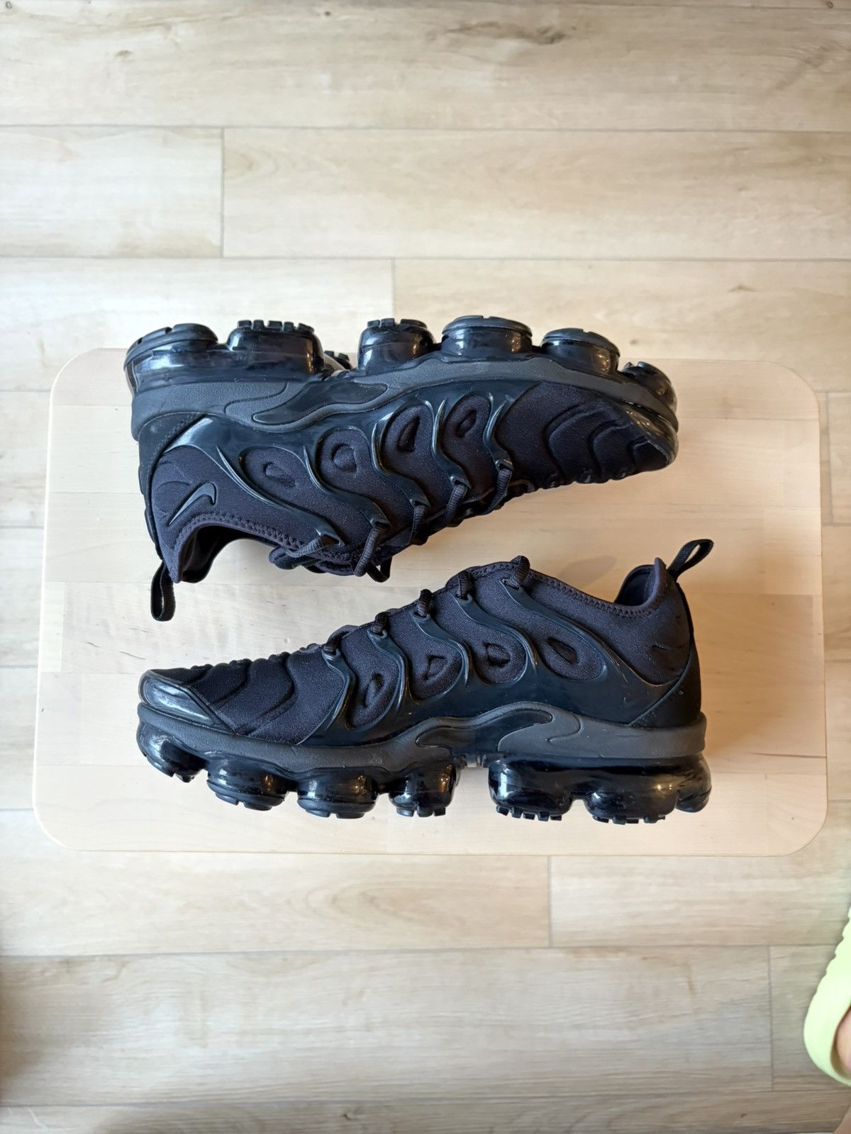 Nike Nike Air Vapormax Plus Size US 9 / EU 42 - 1 Thumbnail