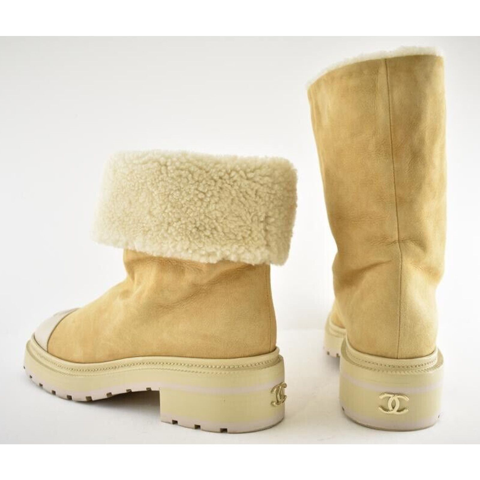 Chanel Chanel 20N Beige Suede Shearling Fur CC Cap Toe Pull On Mid Size US 7.5 / IT 37.5 - 10 Thumbnail