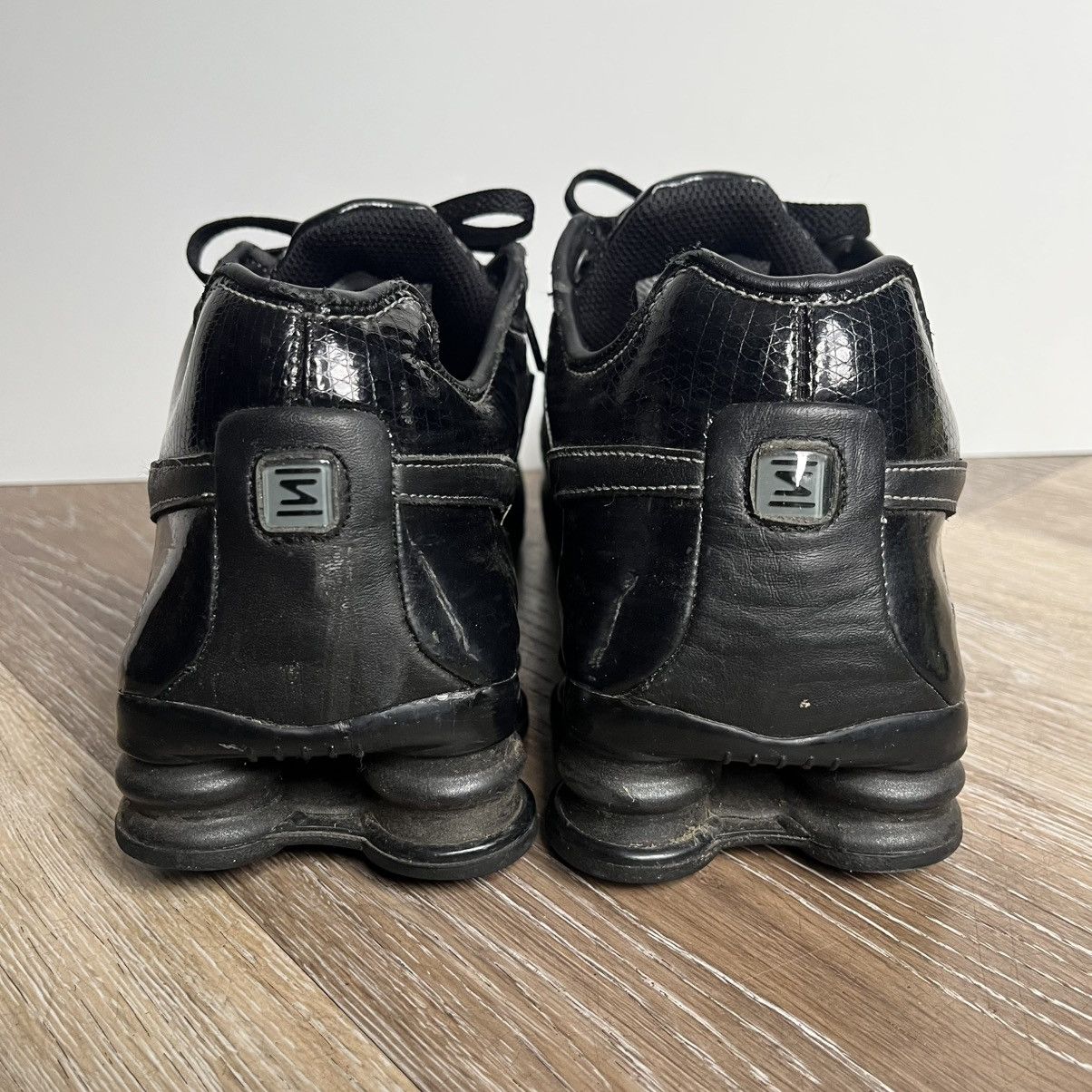 Nike vintage triple black nike shox deliver Size US 8 / EU 41 - 5 Thumbnail