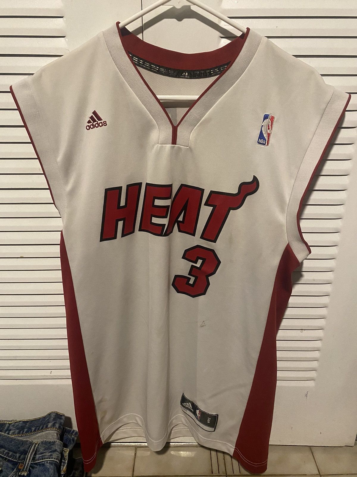 Adidas × NBA × Vintage Miami Heat Wade Jersey Size US S / EU 44-46 / 1 - 1 Thumbnail