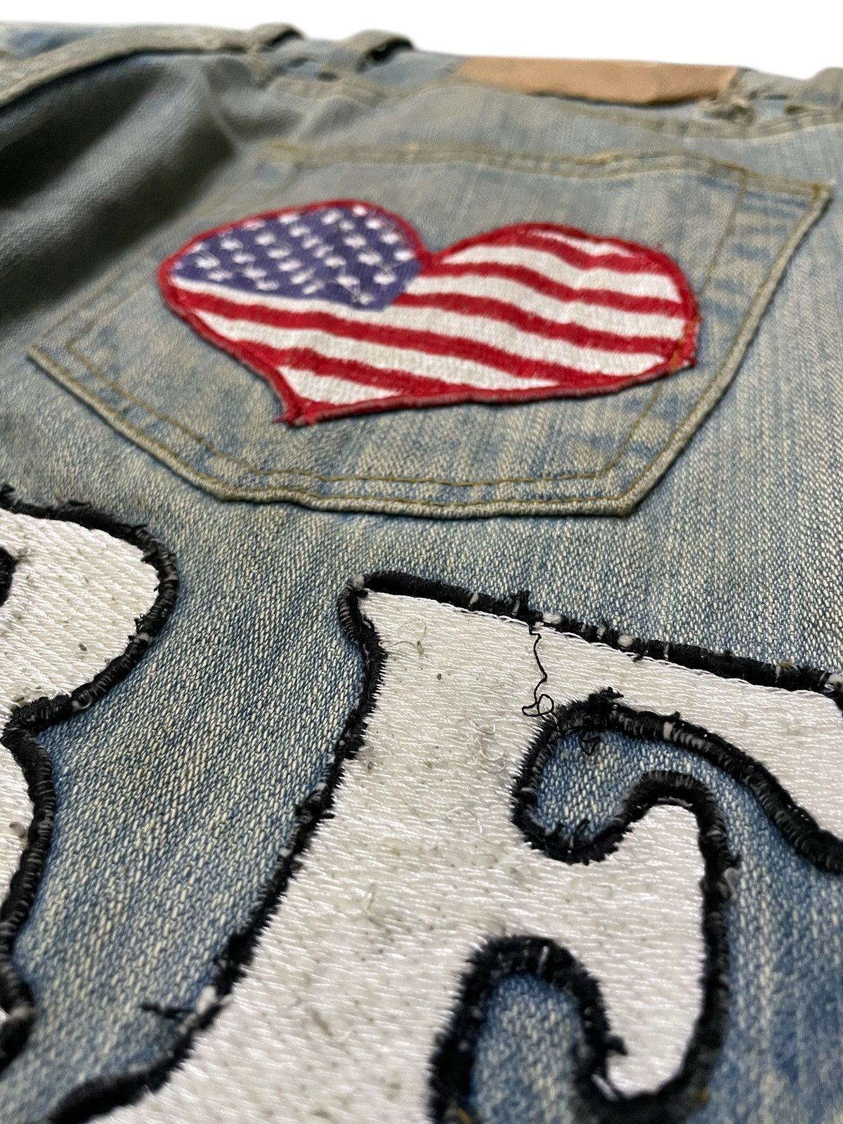 Hysteric Glamour Hysteric Glamour Style I ❤️ Surf Patched Muddy Wash Jeans Size US 32 / EU 48 - 23 Thumbnail