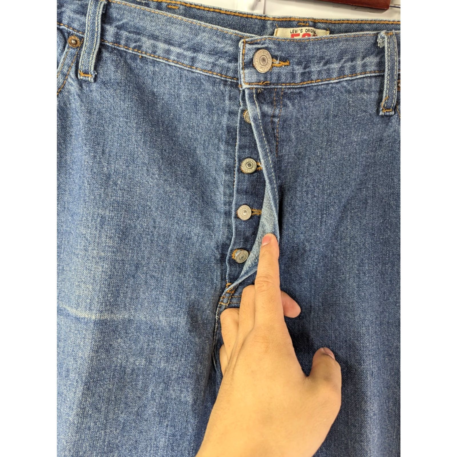 Levi's VINTAGE Levi's 501 Jeans Straight Leg 501 Regular Men 44x31 Blue Denim Button Fly 5-Pocket Classic Grunge 90s Rock USA Size US 44 / EU 60 - 3 Thumbnail