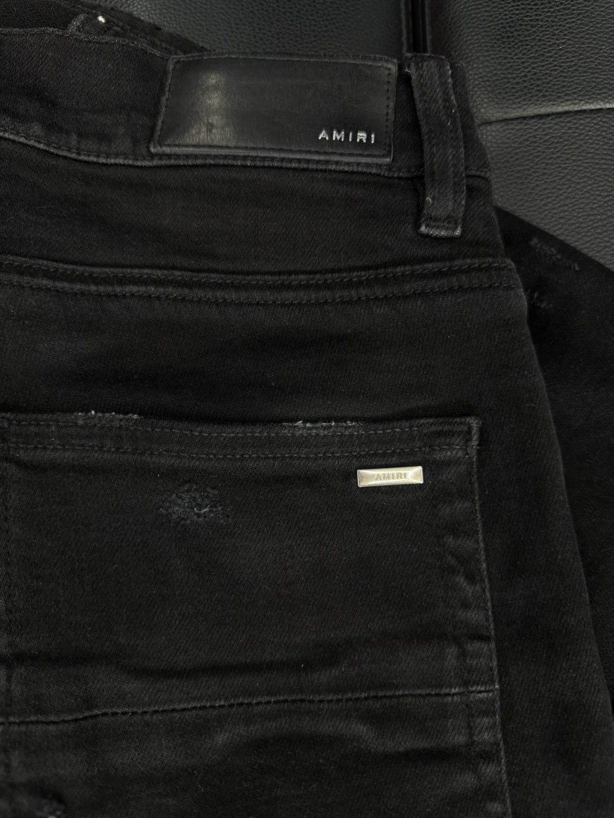 Amiri Amiri Logo Black White Patch Jeans Size 32 Pre Owned 🧼 Size US 32 / EU 48 - 12 Thumbnail