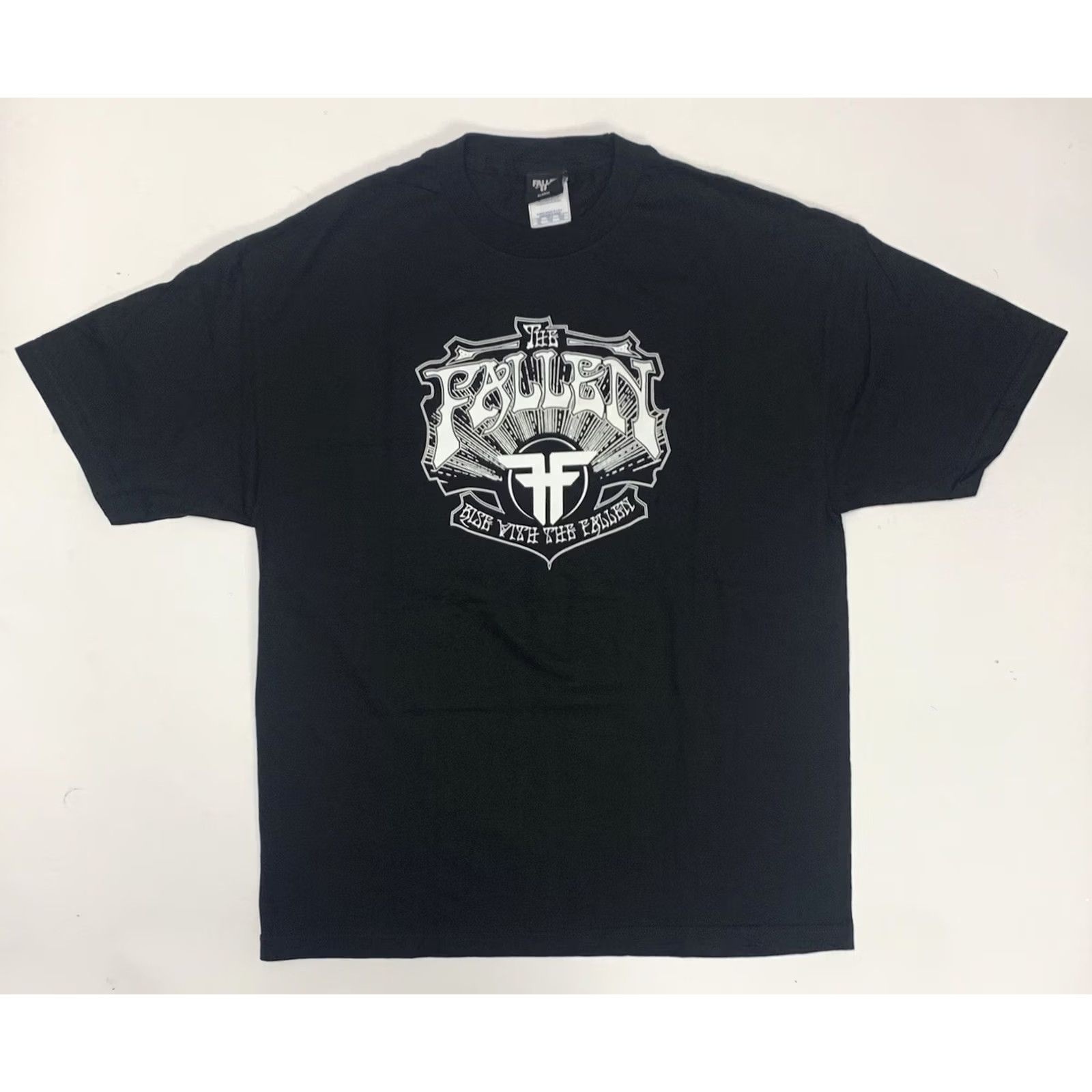 Vintage VINTAGE Fallen Skateboards Tee XL Sk8 Skateboarding Mens Fall 2000-2009 Size US XL / EU 56 / 4 - 2 Thumbnail