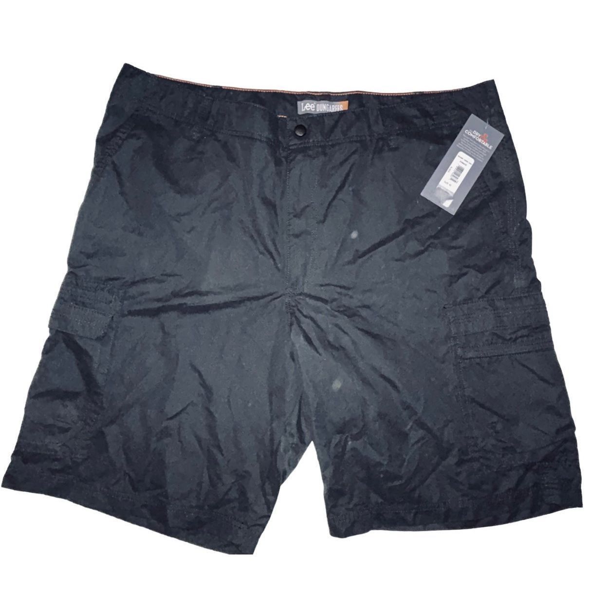 Lee NWT Lee Dungarees Black Cargo Shorts Men’s Size 42 Size US 42 / EU 58 - 1 Thumbnail