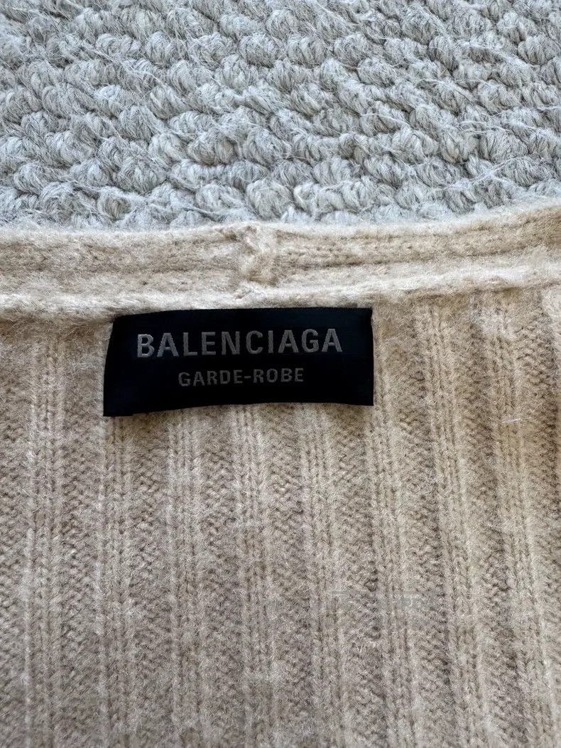 Balenciaga Balenciaga Grade-robe series long-sleeve knit sweater Size S / US 4 / IT 40 - 4 Thumbnail