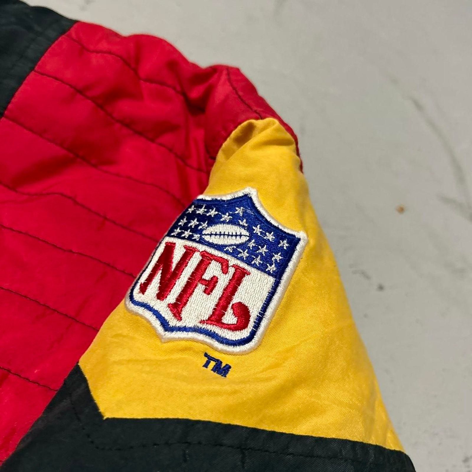Starter Vintage 90s Hood Pullover Puffer Kansas City Chiefs Starter Size US L / EU 52-54 / 3 - 6 Thumbnail