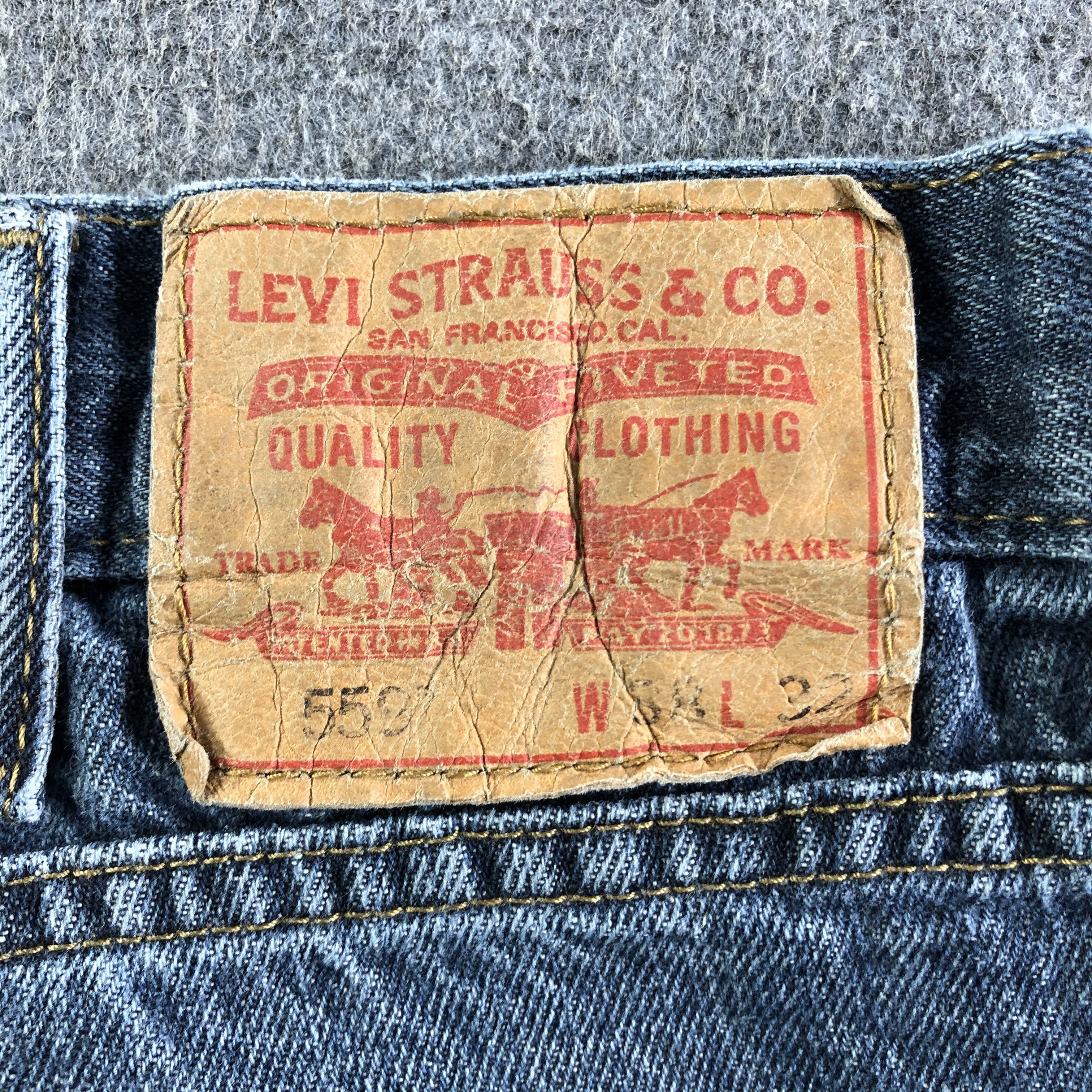 Levi's Vintage Blue Wash Levis 559 Jeans-J4272 Size US 39 - 5 Thumbnail