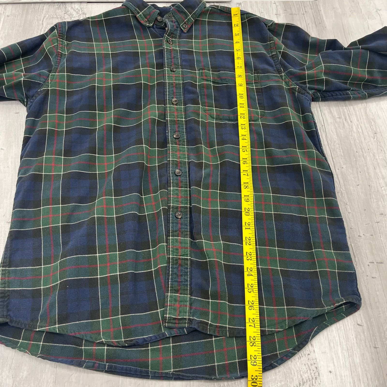 L.L. Bean L.L. Bean Plaid Long Sleeve Flawed Cotton Button Down Shirt Size US M / EU 48-50 / 2 - 11 Thumbnail