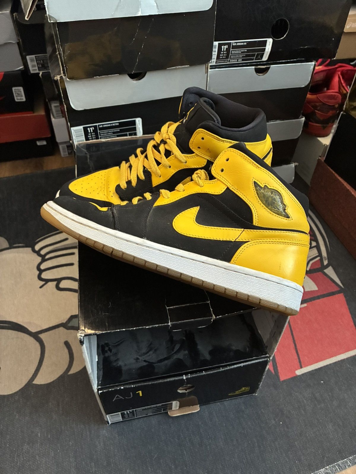 Jordan Brand Jordan 1 Mid BMP New Love Size US 11.5 / EU 44-45 - 1 Thumbnail