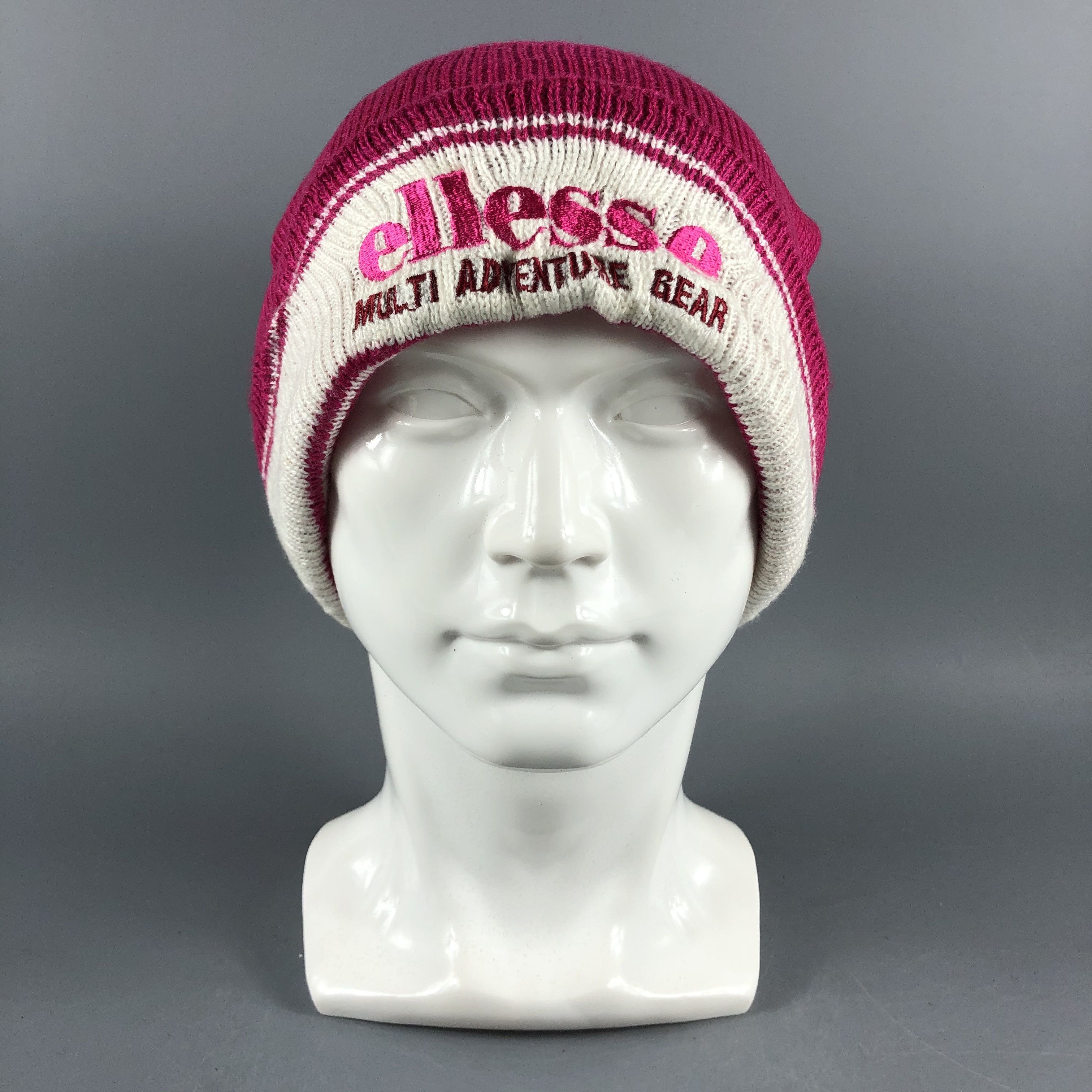 image of Ellesse Beanie Snow Hat Snow Cap -B1960, Women's
