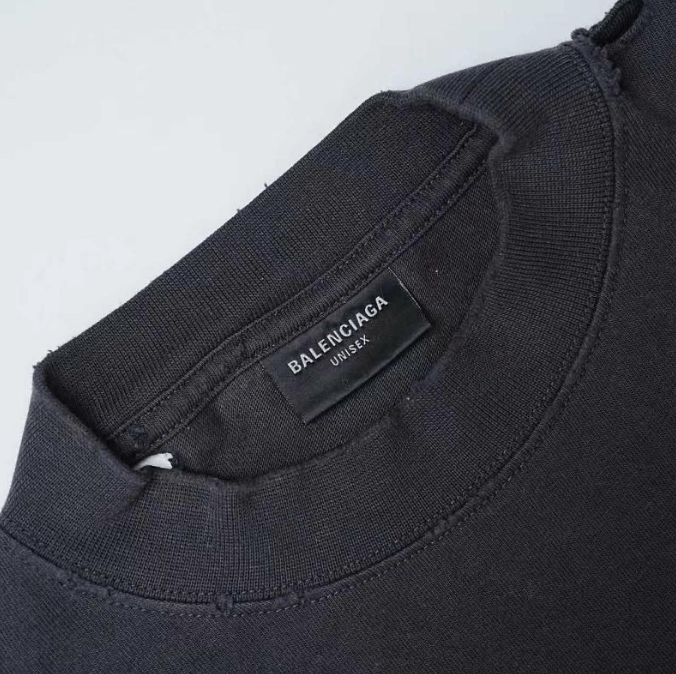 Balenciaga Balenciaga Oversized Long-Sleeve T-Shirt 1M Size US S / EU 44-46 / 1 - 3 Thumbnail
