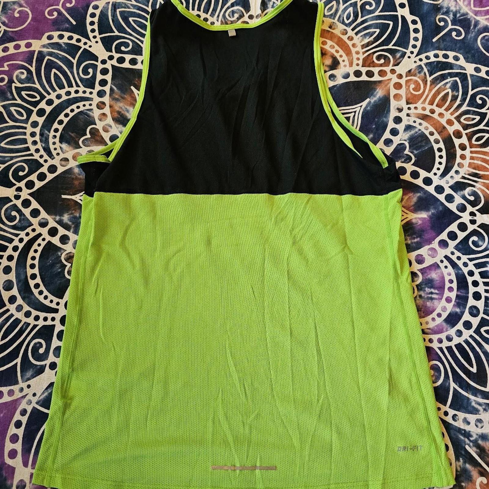 Nike Nike Men's Black and Green Tank Size US M / EU 48-50 / 2 - 5 Thumbnail