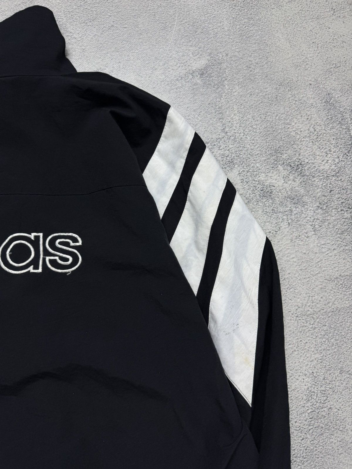 Adidas Vintage Y2k Adidas Nylon Logo Jacket 90’s Size US S / EU 44-46 / 1 - 16 Thumbnail