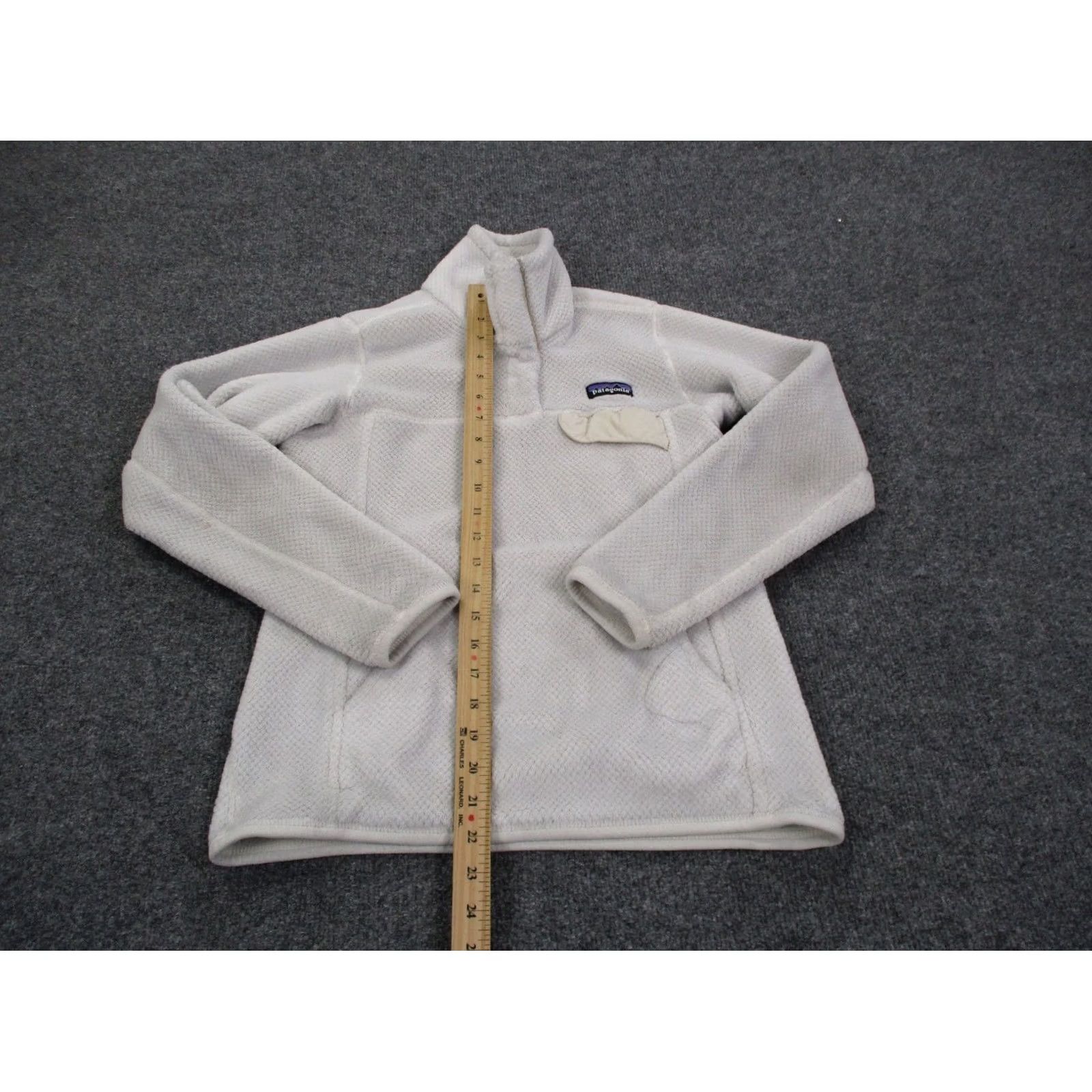 Patagonia Patagonia Jacket Womens XS White Fleece Outdoor Snap T Polartec 25442 Size XS / US 0-2 / IT 36-38 - 3 Thumbnail