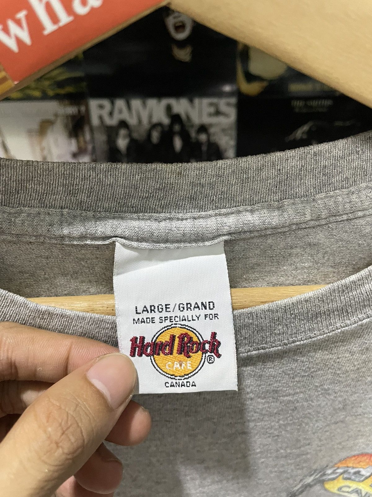 Hard Rock Cafe × Vintage Vintage HRC Skydome Toronto Evolution Of Rock Tee Size US L / EU 52-54 / 3 - 3 Thumbnail