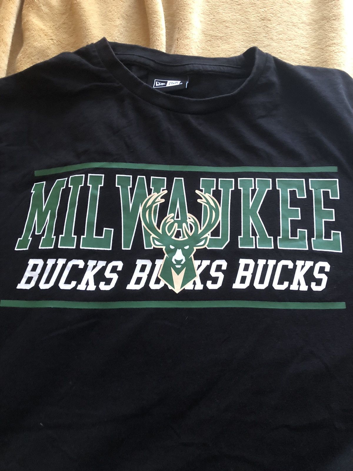 NBA MILWAUKEE BUCKS NEW ERA NBA BASKETBALL T-SHIRT Size US M / EU 48-50 / 2 - 2 Thumbnail