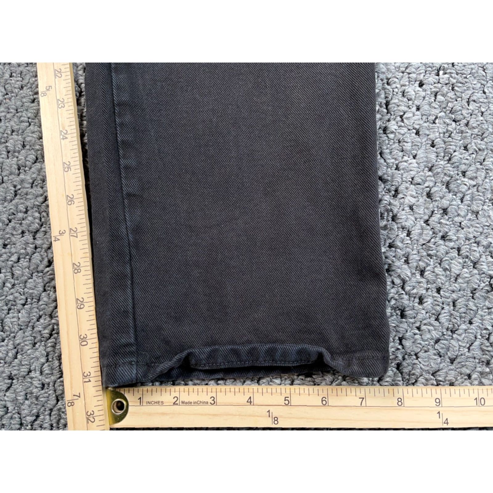 Harley Davidson VINTAGE Harley-Davidson Jeans Men 32 x 31 Black Denim 5-Pocket Traditional Fit Civilian Shotgun Zip Fly Regular Inseam 31 90s Biker Grunge Retro Size US 32 / EU 48 - 6 Thumbnail