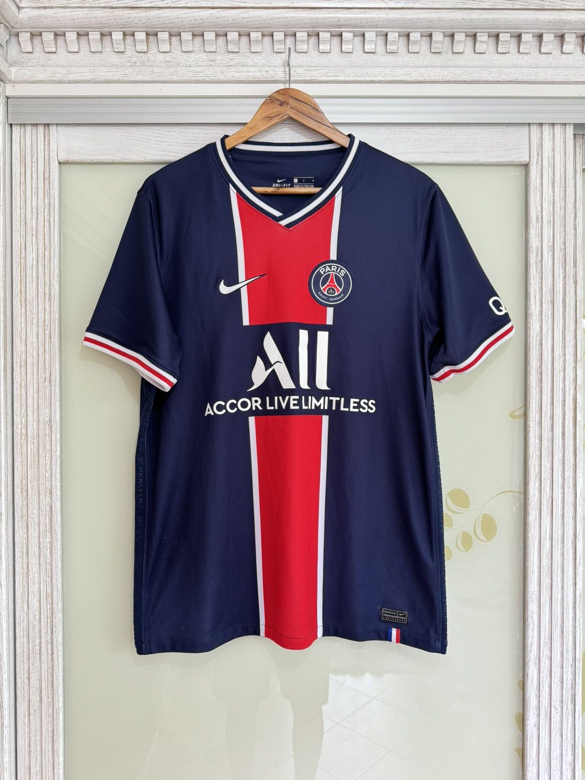 Nike PSG Paris Saint Germain 2020-2021 Home Soccer Jersey Kit Size US L / EU 52-54 / 3 - 1 Thumbnail