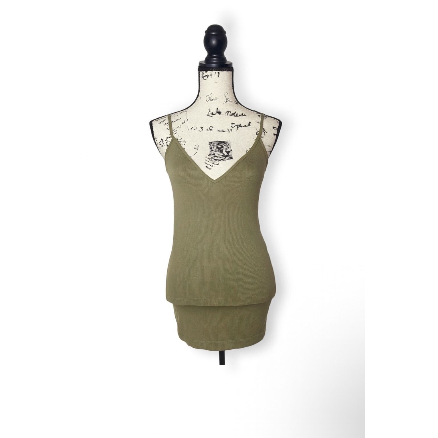 Other Assorted Women’s Tops Bundle – Size S | Sweatshirt, Tees & T Size S / US 4 / IT 40 - 6 Thumbnail