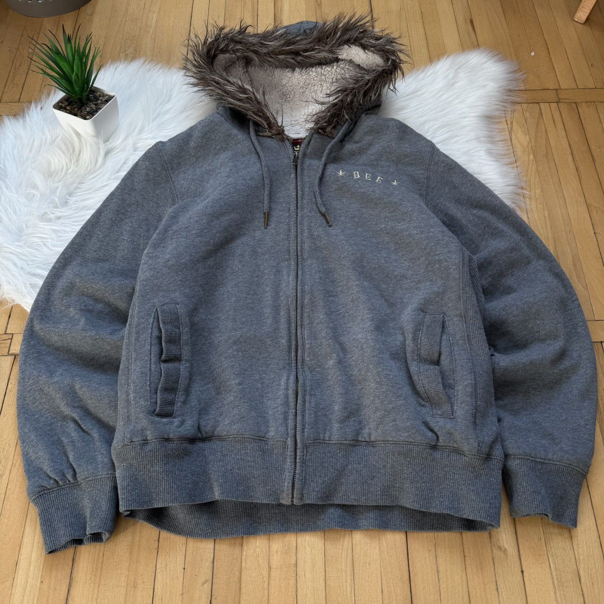 If Six Was Nine 📌 Crazy BizzBee Vintage Y2K Faux Fur Zip-Hoodie Size L / US 10 / IT 46 - 3 Thumbnail