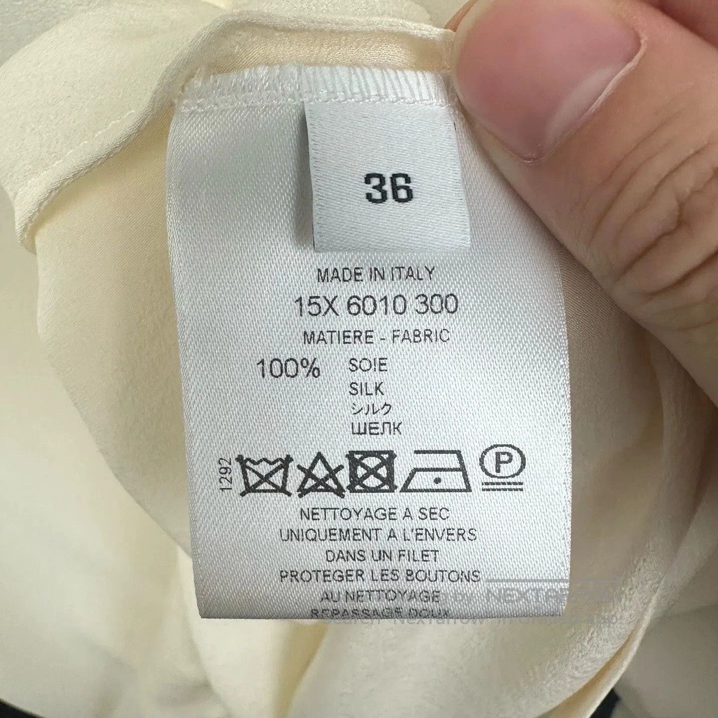 Givenchy Givenchy Silk Top with Pearl Buttons. Size S / US 4 / IT 40 - 5 Thumbnail
