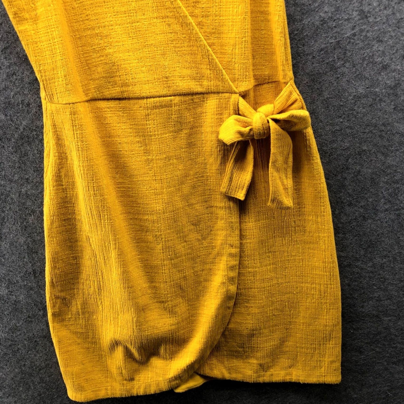 Madewell Madewell Crosshatch Side Tie Mini Dress XS Yellow Knit Sleeveless Gux Wrap A-Line Women’s Vintage? No (adjusted) Size XS / US 0-2 / IT 36-38 - 4 Thumbnail