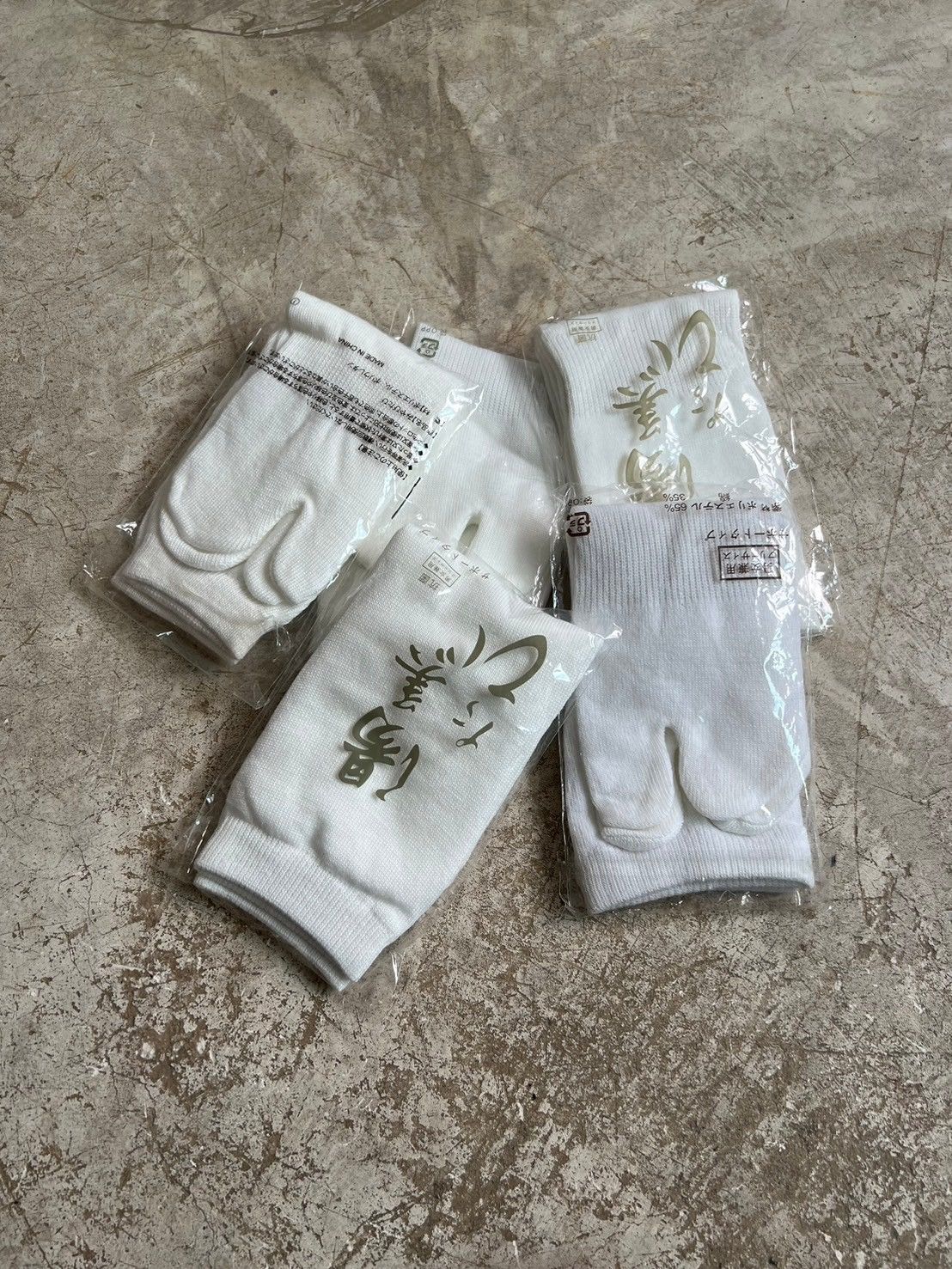 Deluxeware × Japanese Brand 🧦 Tabi Socks 5 Packs Size ONE SIZE - 2 Thumbnail