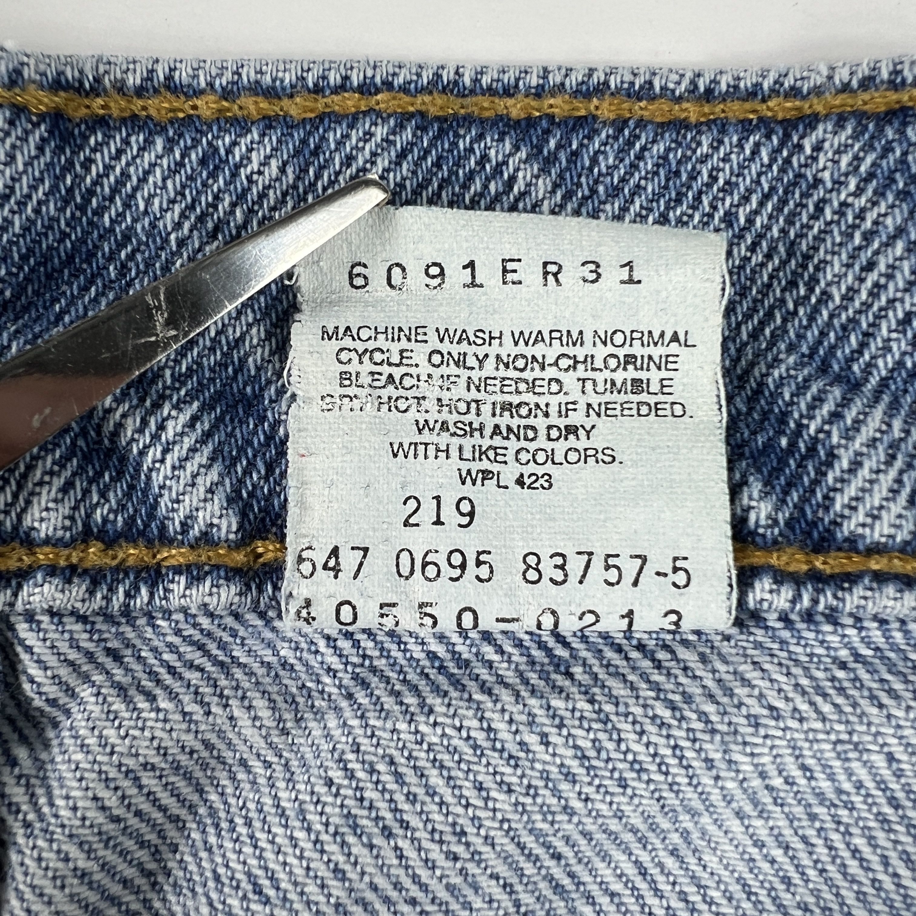 Levi's × Vintage VTG 90s Levi's Jean Short 550 Cut Off Denim Orange Tab Jorts Size US 34 / EU 50 - 5 Thumbnail