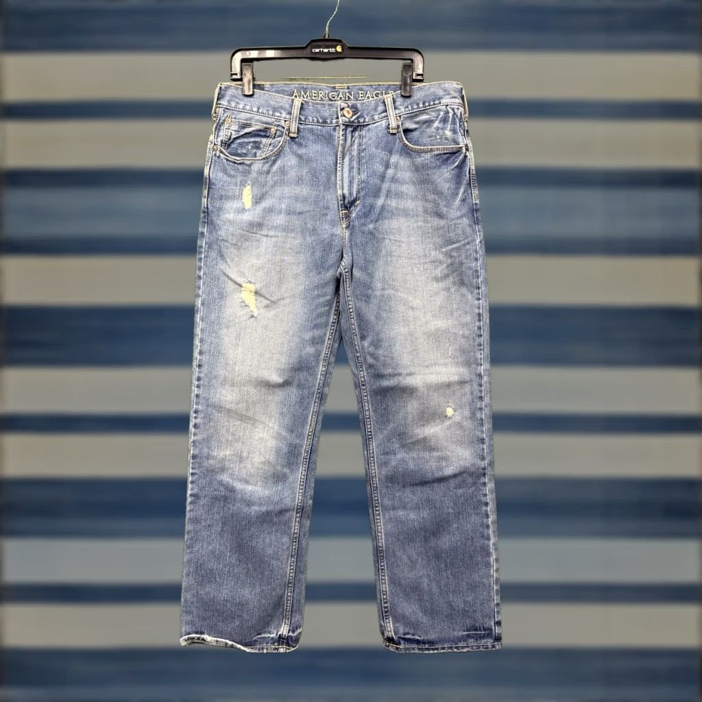 American Eagle Outfitters American Eagle Outfitters Jeans Mens 33x32 Blue Denim 5-Pocket Relaxed Bootcut Mid Rise 100% Cotton Leather Logo Size US 33 - 1 Thumbnail